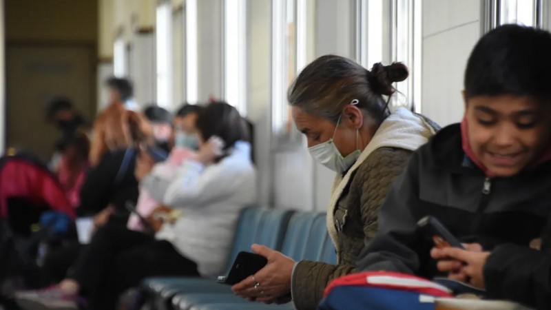 Tucumán vuelve a exigir barbijo en todos los hospitales