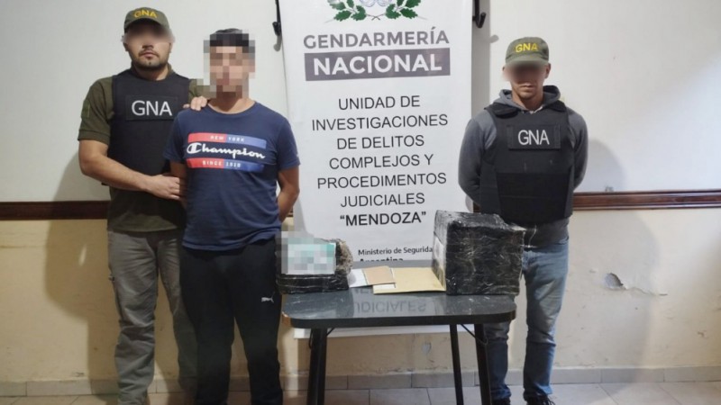 Gendarmería descubrió 500 ampollas de fentanilo en una encomienda en Ruta 11