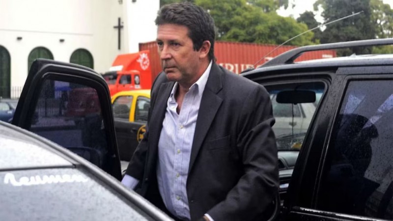 Ruta del dinero K: Fabián Rossi fue el primero en entregarse en Comodoro Py para quedar detenido