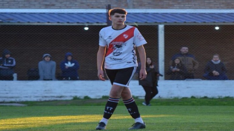 Murió Matías Vaca, el joven futbolista que chocó con otro jugador durante un partido