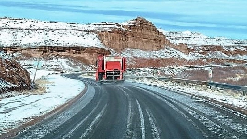 Vialidad Nacional alertó por hielo, barro y desvíos en rutas de Chubut