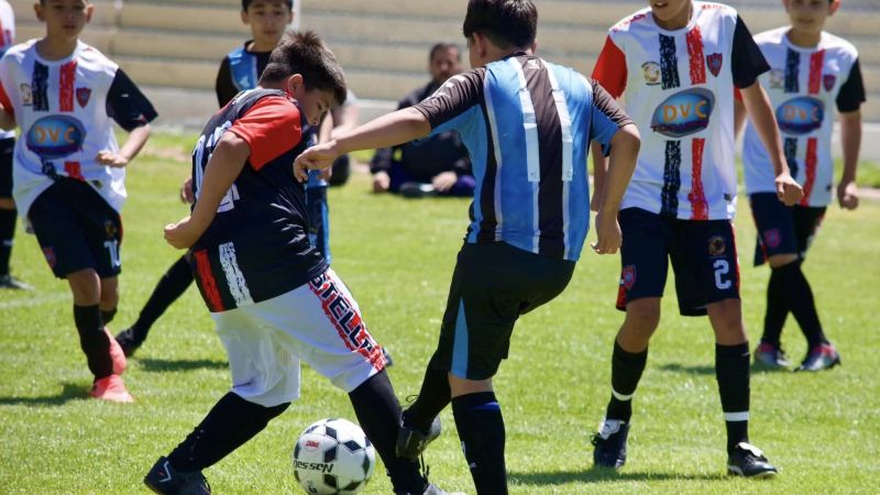 Por las fuertes lluvias, se suspendió la Liga de Fútbol de Comodoro