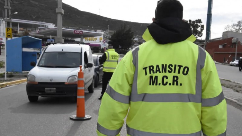 Inspectores de tránsito no salieron a las calles por falta de entrega de indumentaria