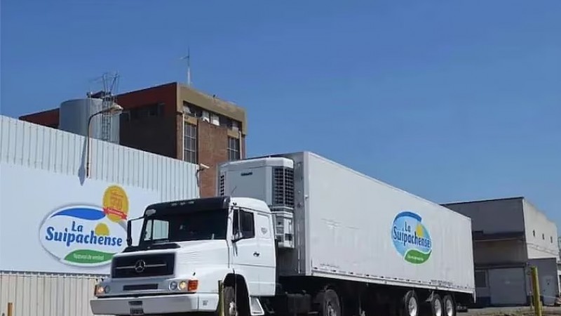 Despidieron nueve empleados en La Suipachense y los vecinos iniciaron un reclamo en las calles