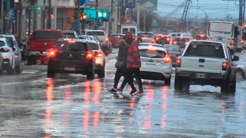 Este fin de semana comienza la primavera, pero Comodoro se cubre de lluvia