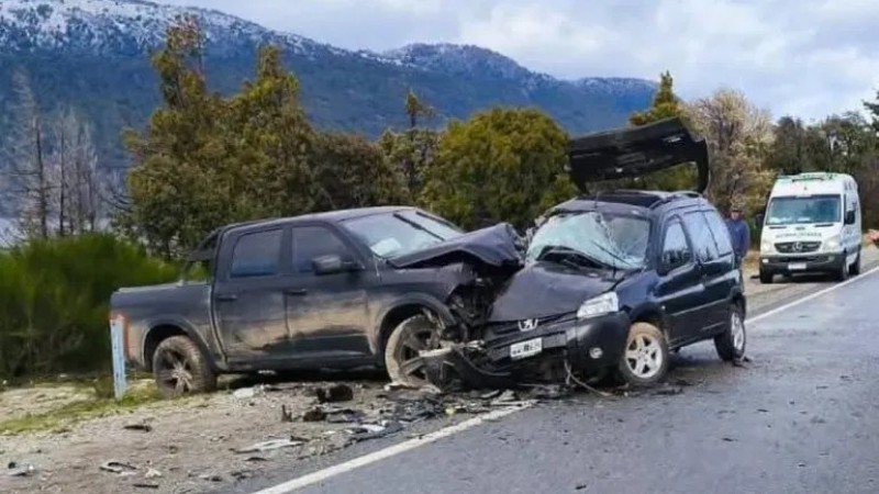 Choque frontal en la Ruta 40: una víctima fatal y corte total del tránsito