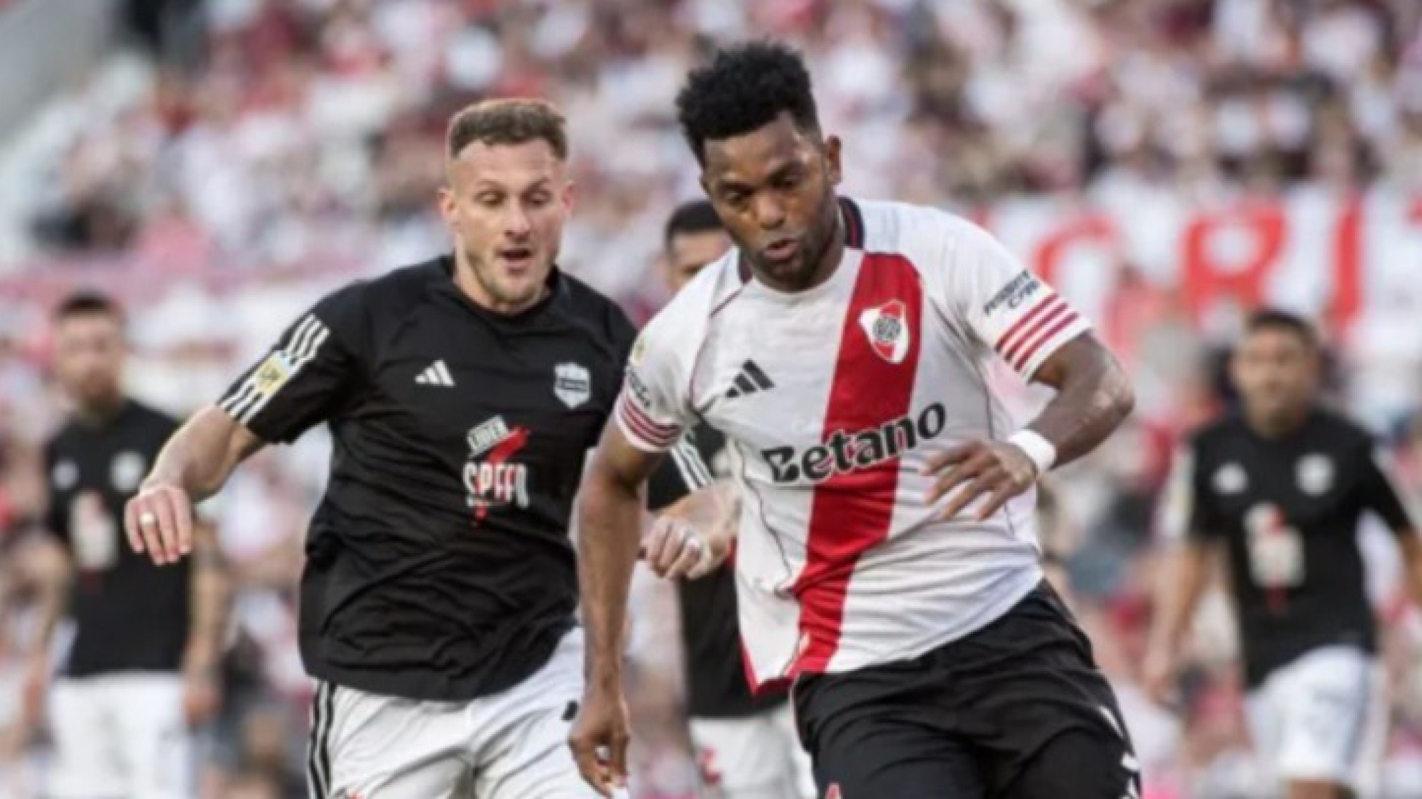 River agudiza la crisis: perdió de local por primera vez con Riestra