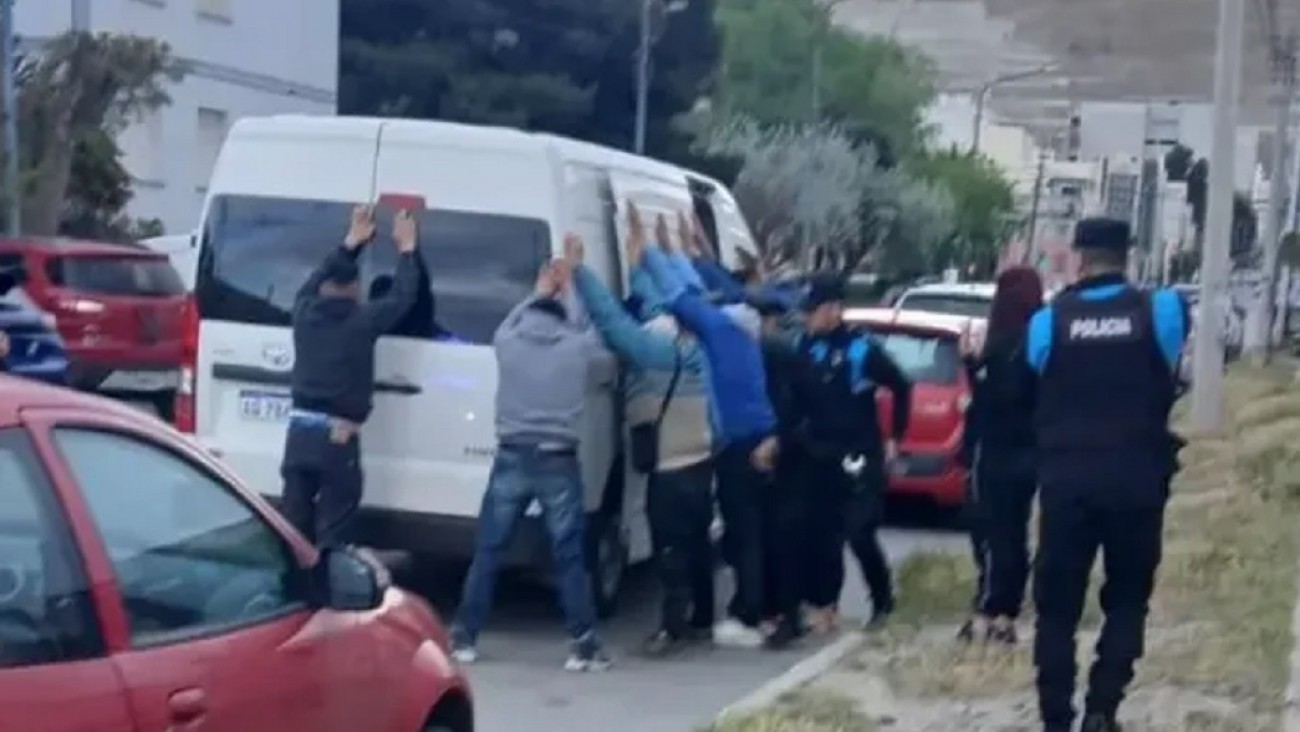 Identificaron a los nueve detenidos por el tiroteo frente a la Oficina Judicial de Comodoro