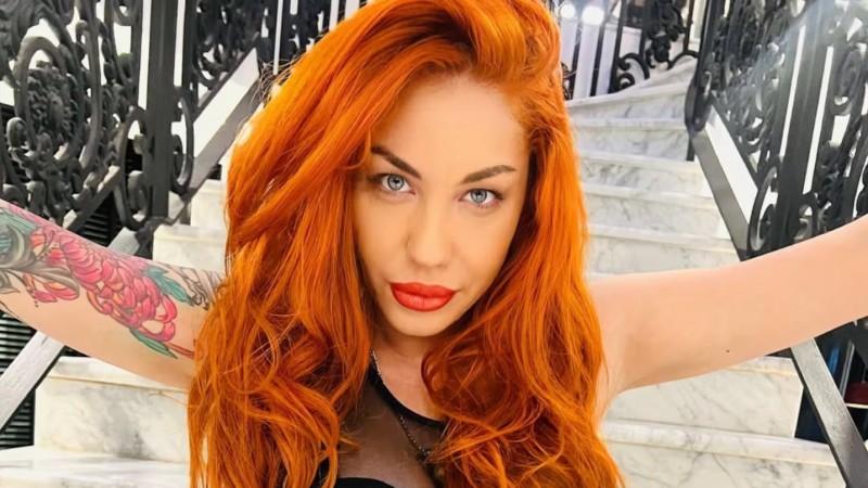 Lourdes Fernández dejó el hospital acompañada de una amiga: "No está mal, pero tampoco bien"