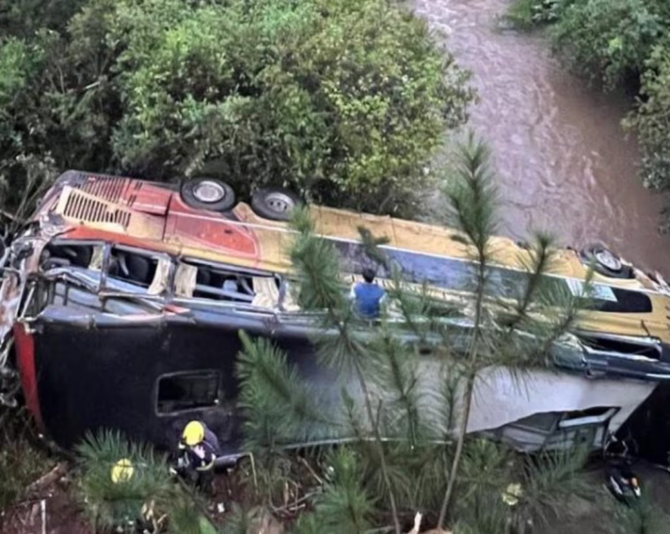 Quiénes eran las nueve víctimas del micro que cayó a un arroyo en Misiones