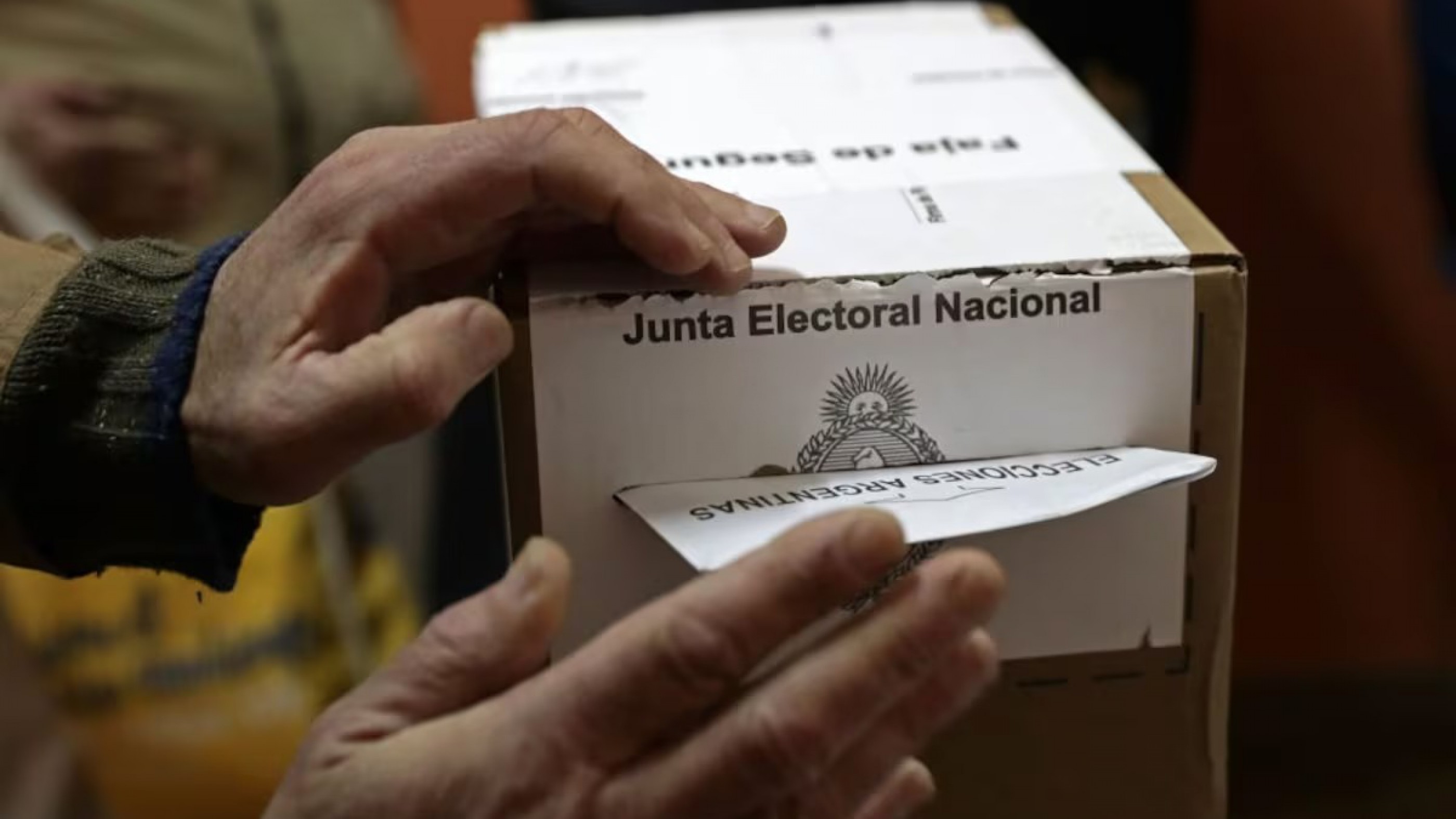 Cómo justificar el no voto en las elecciones legislativas del 26 de octubre: plazos, motivos válidos y multas