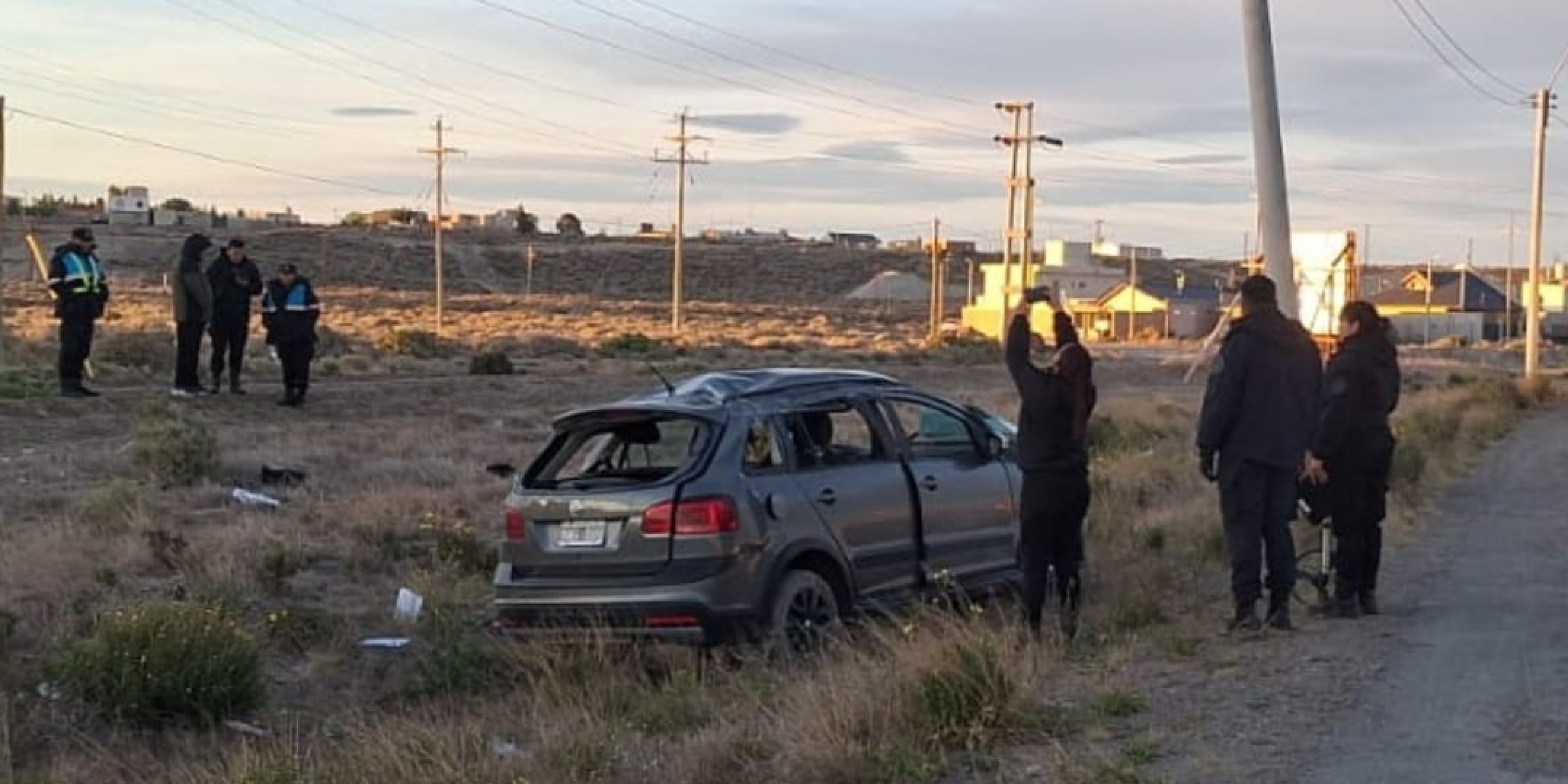 Fatal accidente en Comodoro: una joven murió tras ser despedida del auto en Kilómetro 8