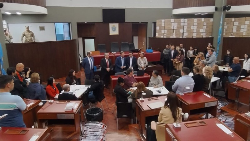 Escrutinio definitivo en Chubut: Se confirmó el primer lugar para LLA por poco más de mil votos