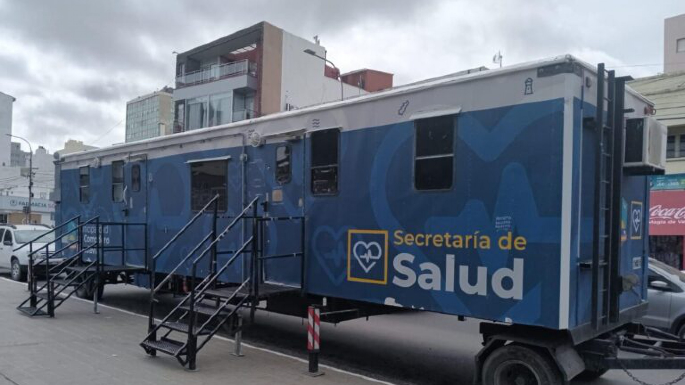El tráiler de salud inicia sus atenciones en el Centro durante noviembre