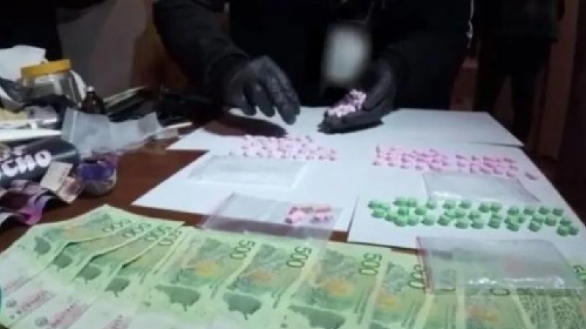 Dos peruanas detenidas por vender droga sintética