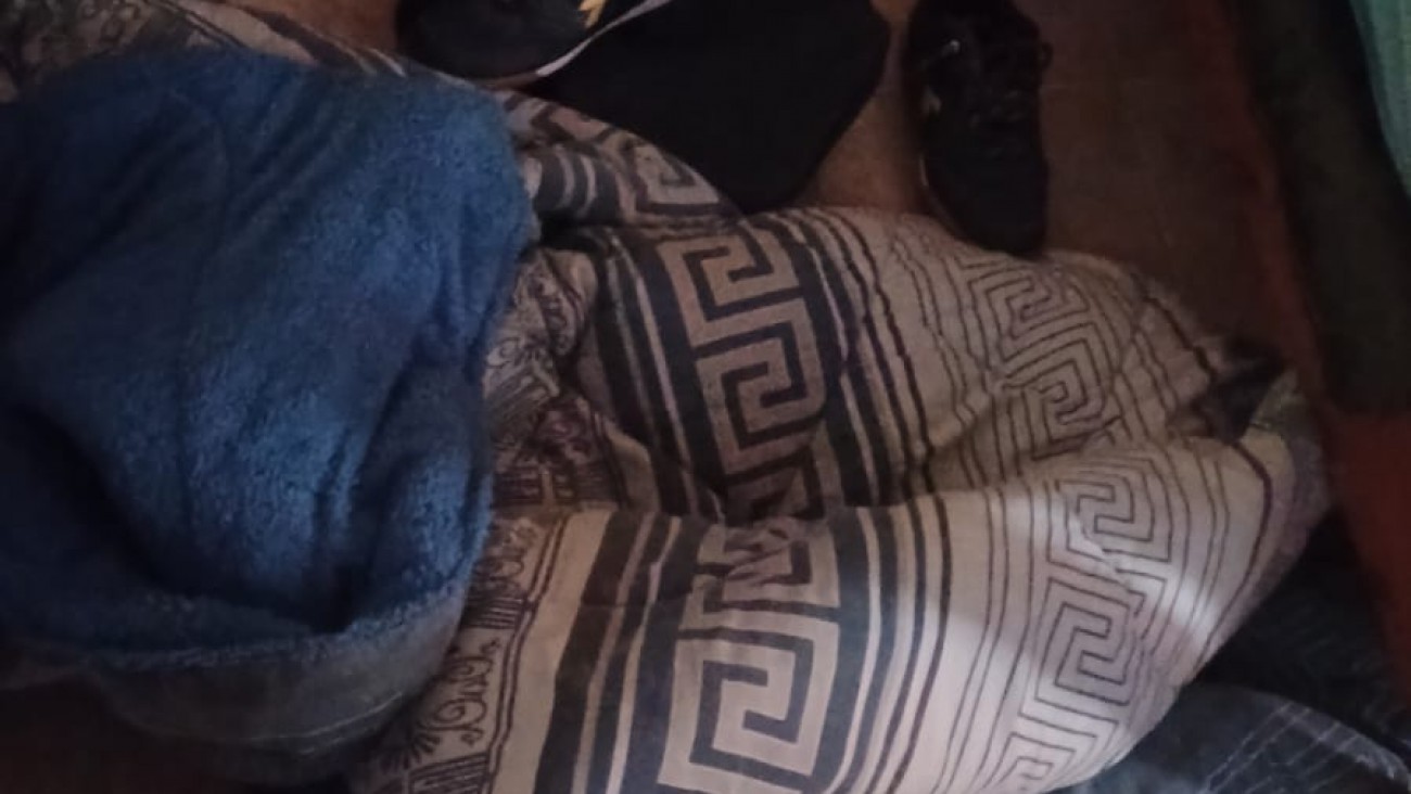 Detuvieron a un hombre que saltó un paredón de más de dos metros y entró a robar en una vivienda