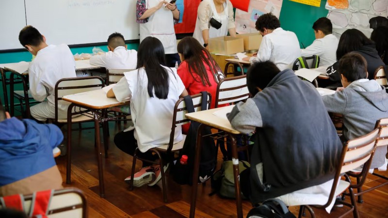 Confirmaron que habrá actividad escolar normal este martes