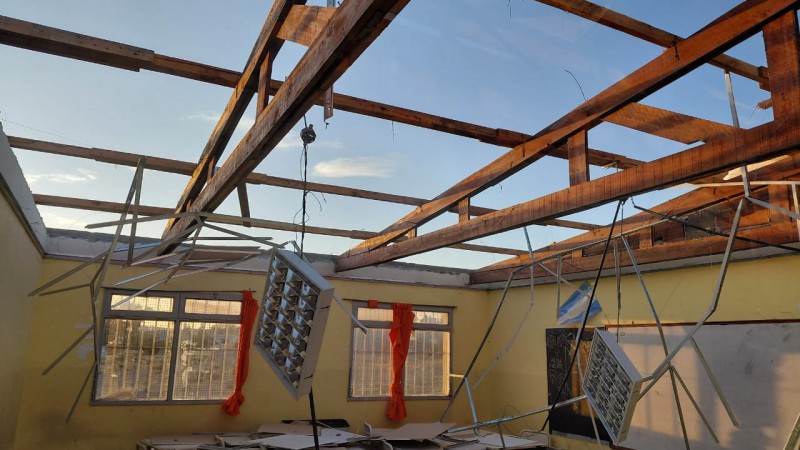 La Escuela Charles Darwin sufrió daños por el temporal y no tendrá clases presenciales