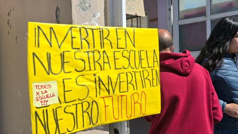 Tras el temporal, padres y docentes denuncian el estado crítico de la Escuela 7702