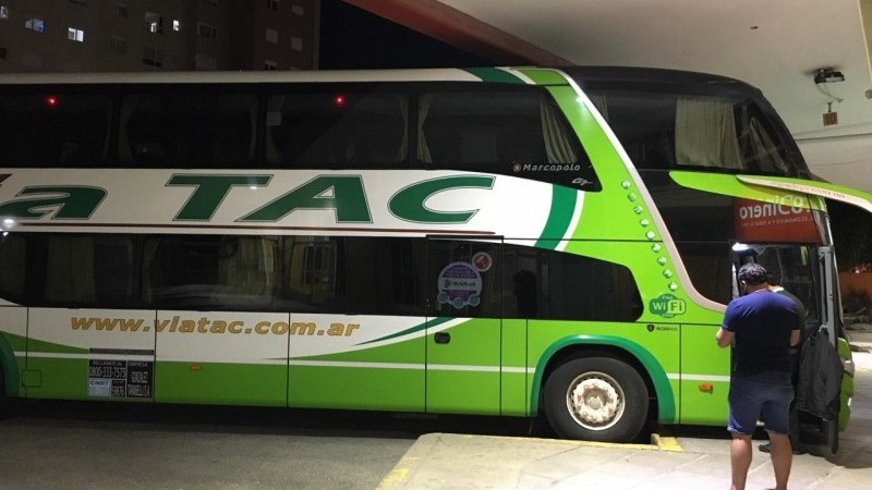 Movimiento intenso en la Terminal de Ómnibus de Comodoro por el fin de semana largo