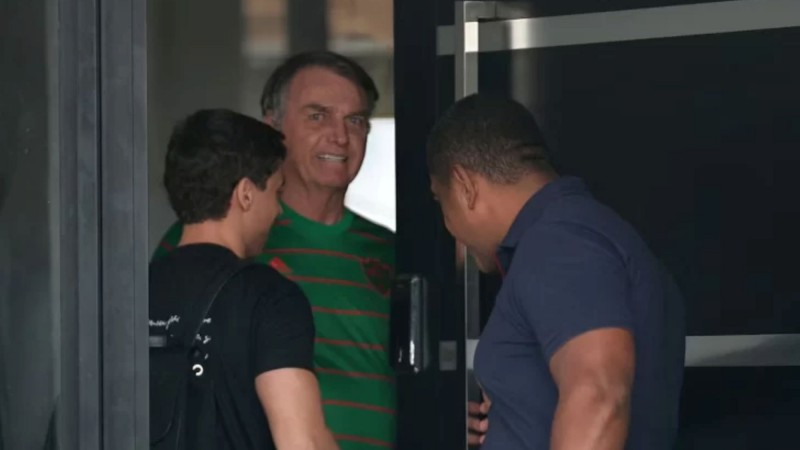 La policía brasileña arrestó al ex presidente Jair Bolsonaro tras ser condenado por intento de golpe de Estado