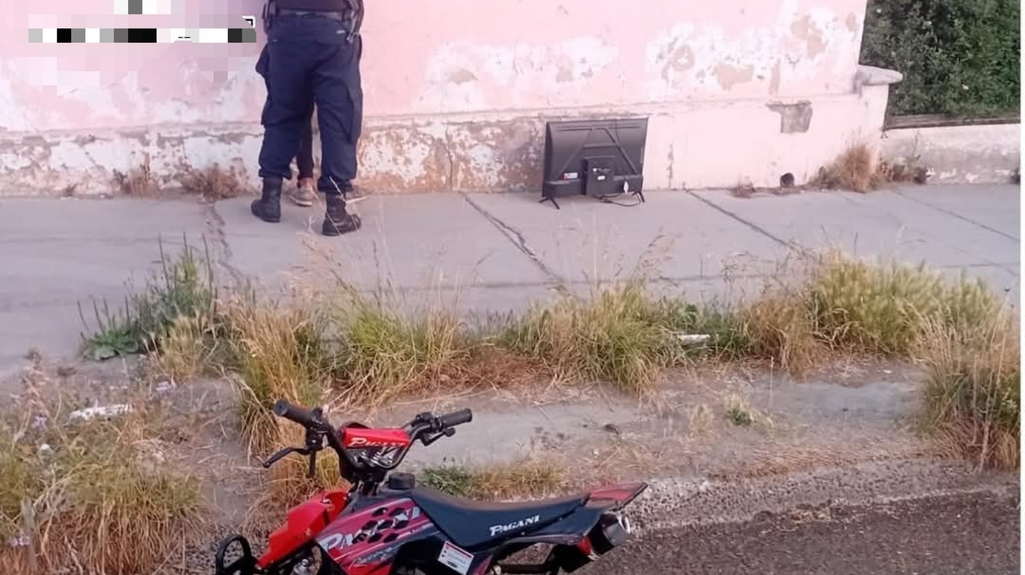 ¡Infraganti!: Los atraparon tras intentar huir con un cuatriciclo y televisores robados