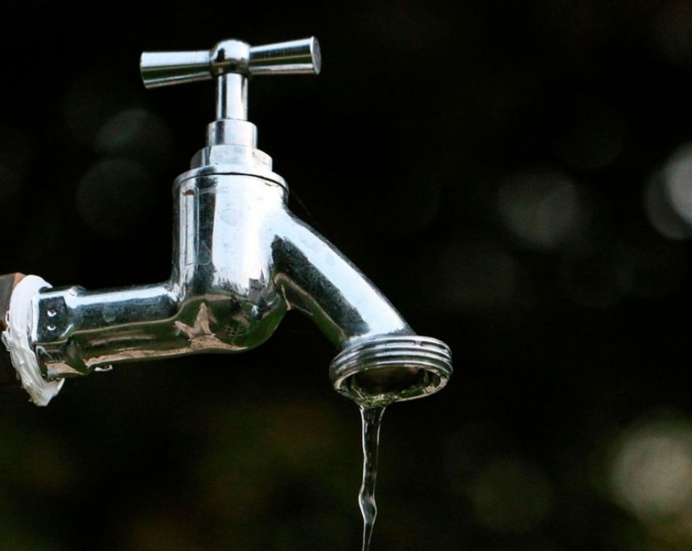 Corte de agua programado en Comodoro para recuperar reservas de Puesto La Mata