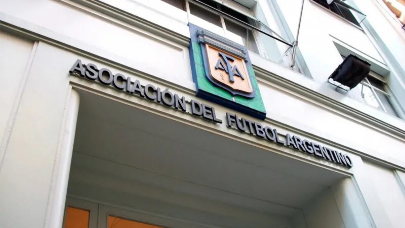 "Más de 100 años de historia": La AFA respondió a las críticas del gobierno sobre sus centros de estudios