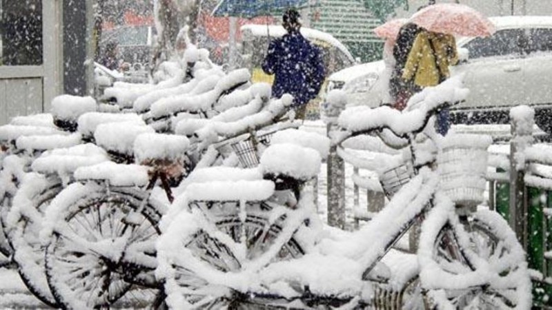 China logró generar millones de toneladas de lluvia y nieve artificial para combatir la sequía