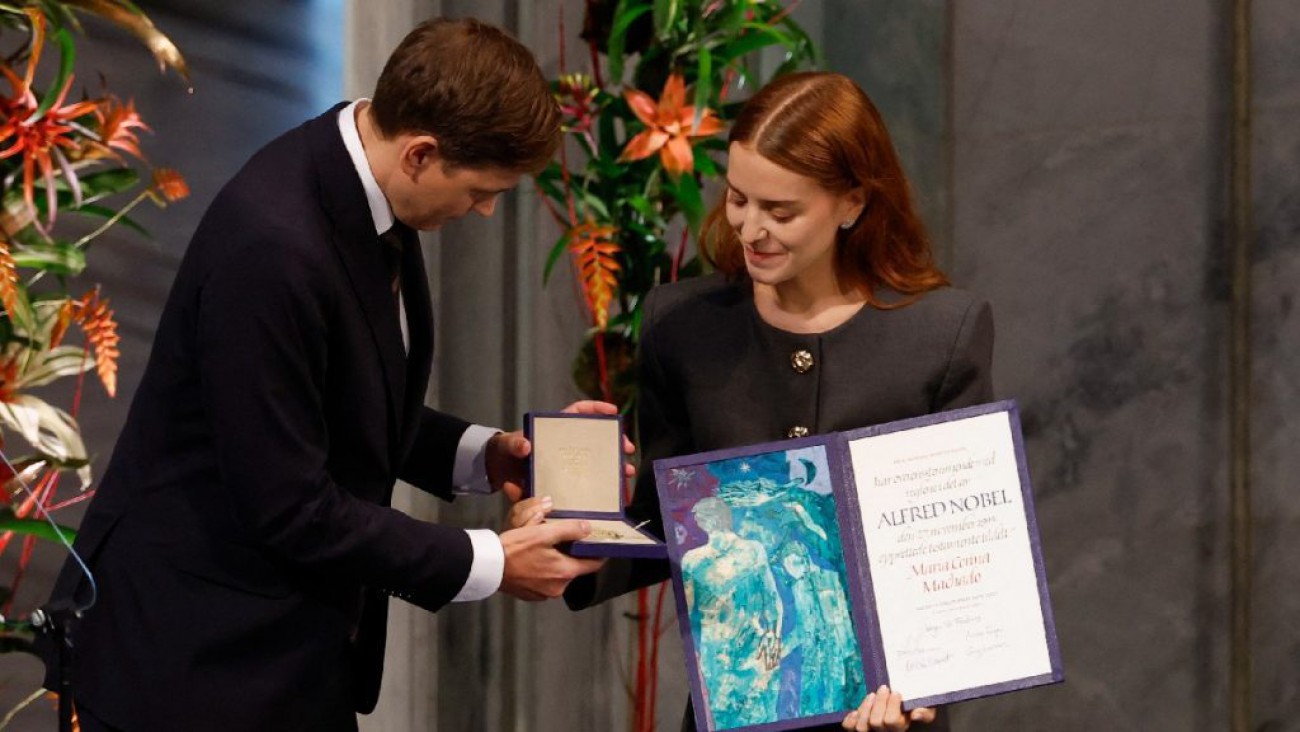 María Corina Machado no llegó a la ceremonia del Nobel de la Paz y su hija recibió el premio en Oslo