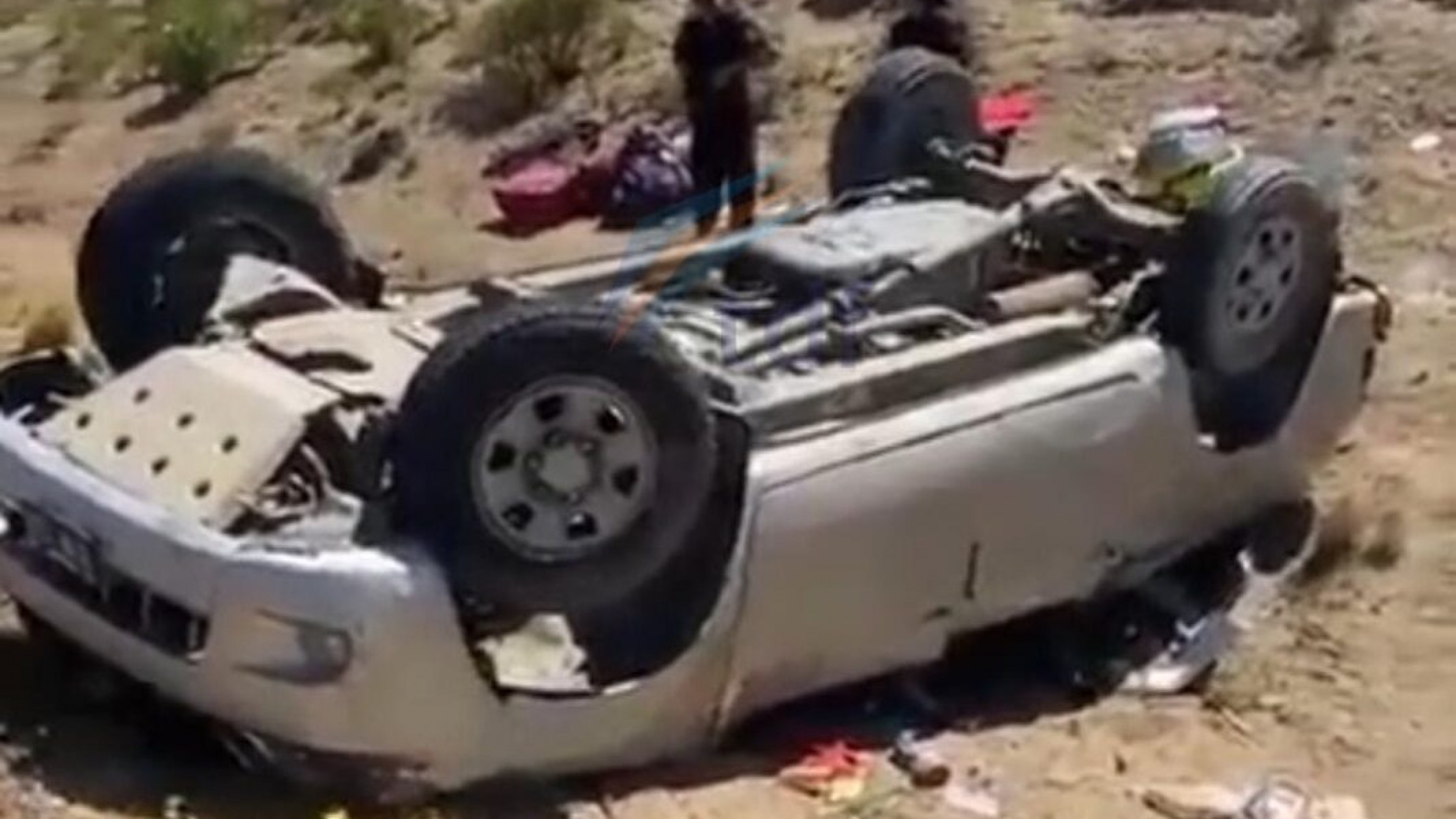 Caleta Olivia: una familia volcó mientras viajaba de vacaciones