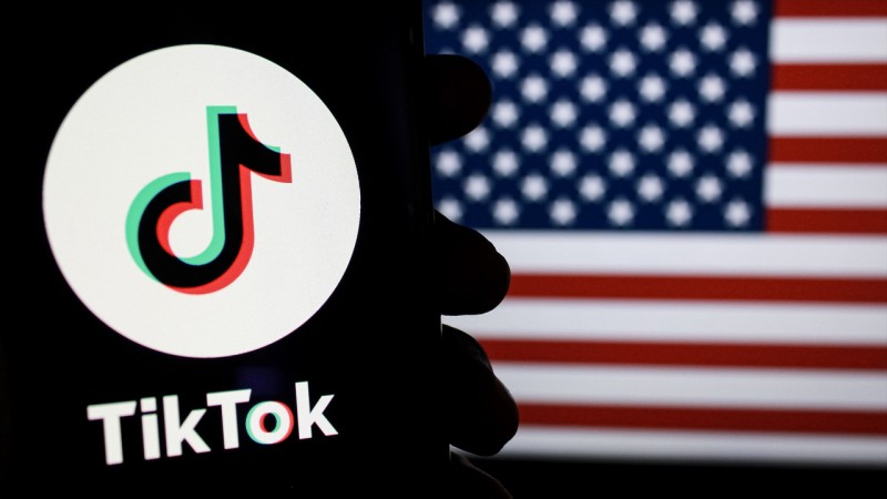 Para evitar la prohibición, TikTok firmó un acuerdo con inversionistas estadounidenses
