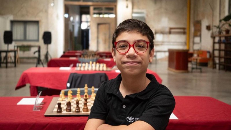 Faustino Oro desafía al mundo: el "Messi del ajedrez" debuta en el Mundial de Doha