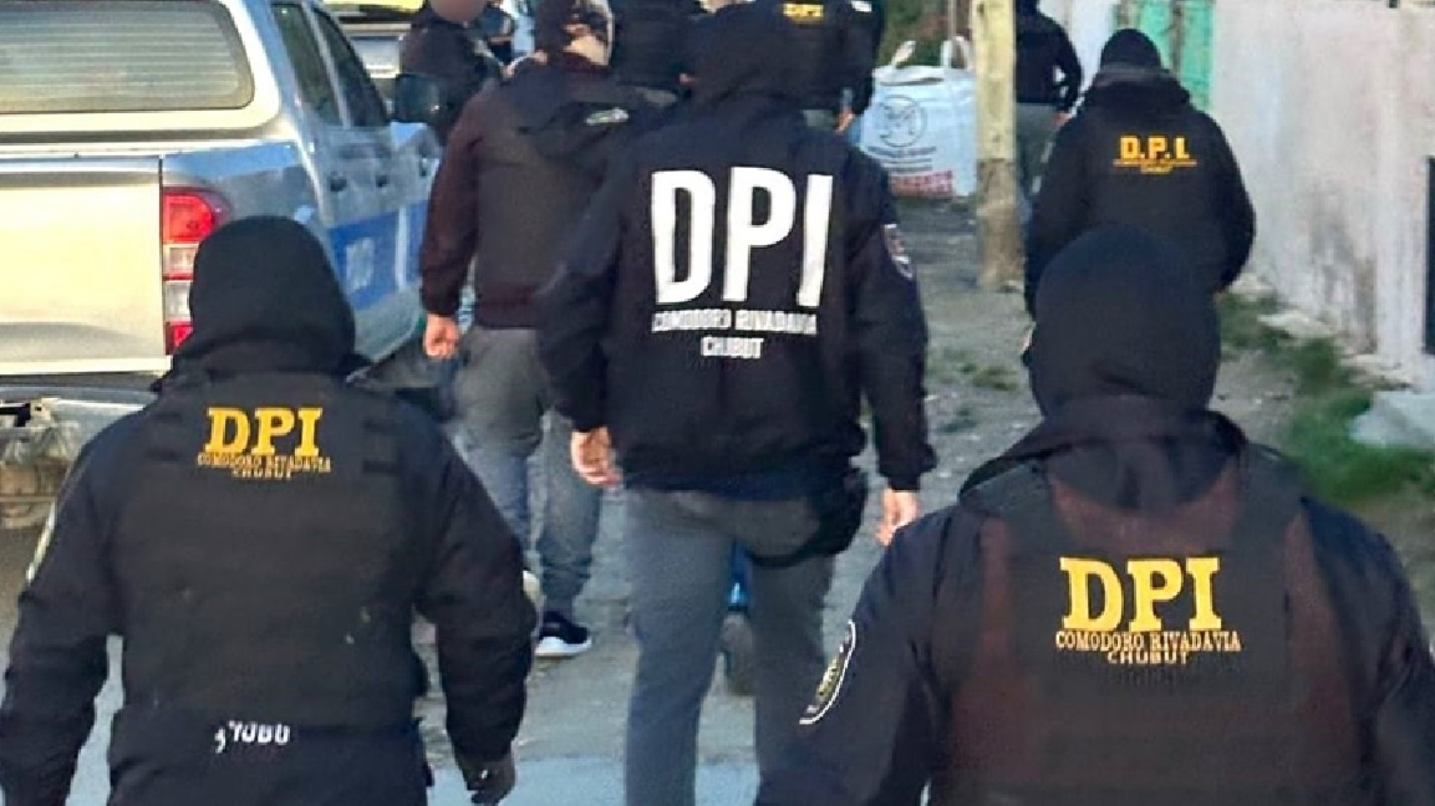 Megaprocedimiento en Comodoro: 14 allanamientos simultáneos sacuden la tarde del martes