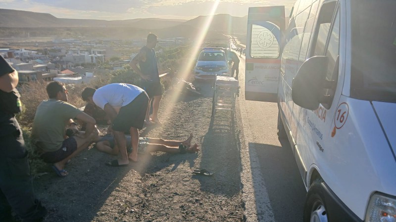 Accidente en la Ruta 3: un motociclista fue atropellado por una camioneta