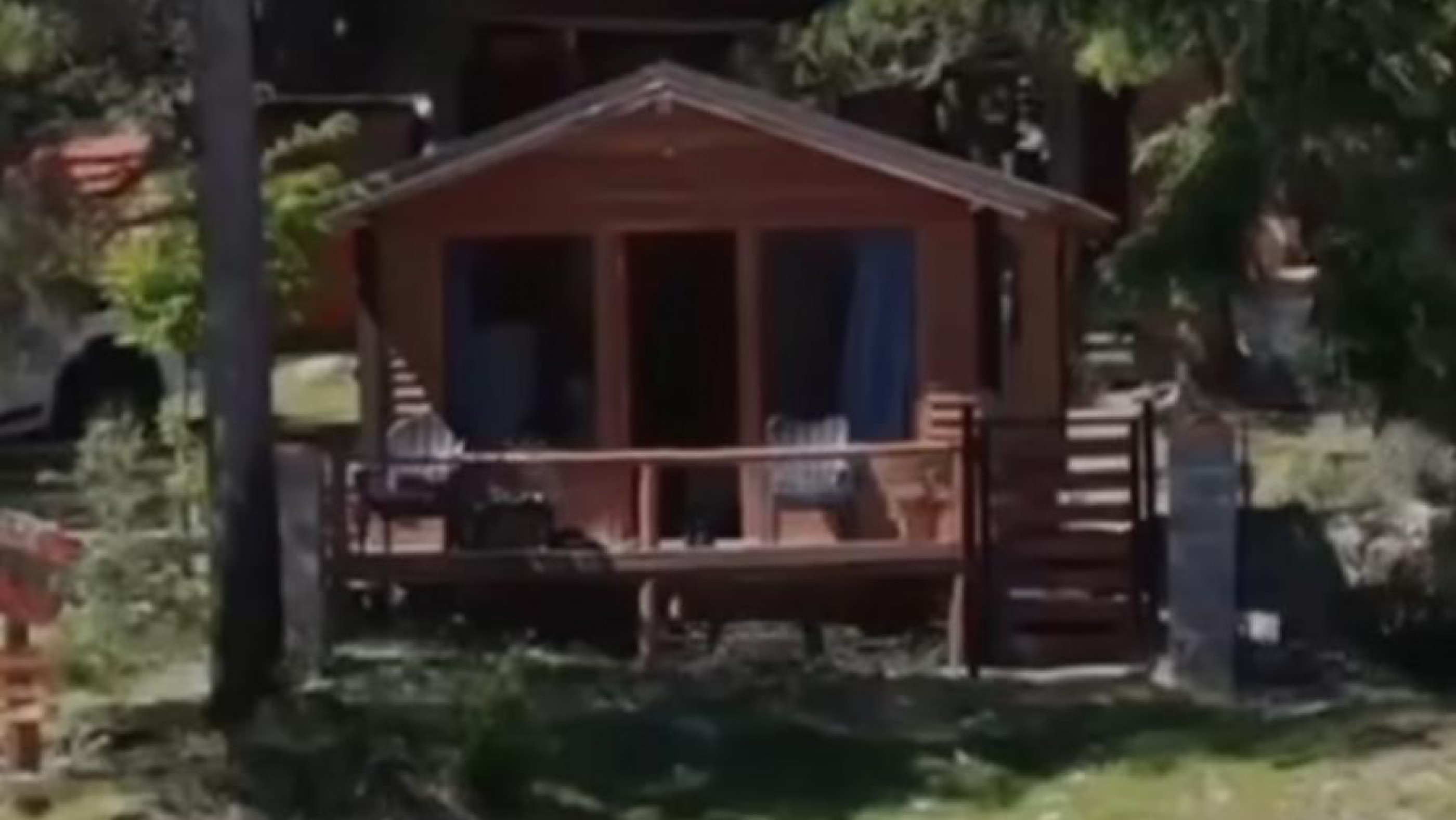 "No lo vas a tocar": la súplica de un vecino de El Hoyo y el milagro que salvó su complejo