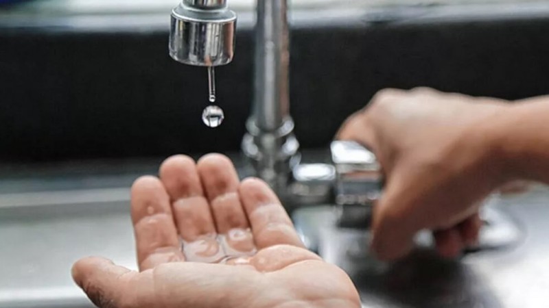 Falló la reparación del acueducto y se extiende el corte de agua en toda la ciudad