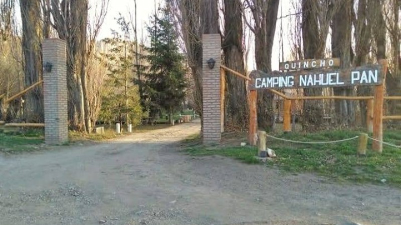Hallaron a un turista sin vida en un camping de Esquel