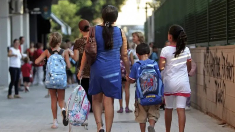 Criar a un hijo en Argentina cuesta hasta 586 mil pesos mensuales