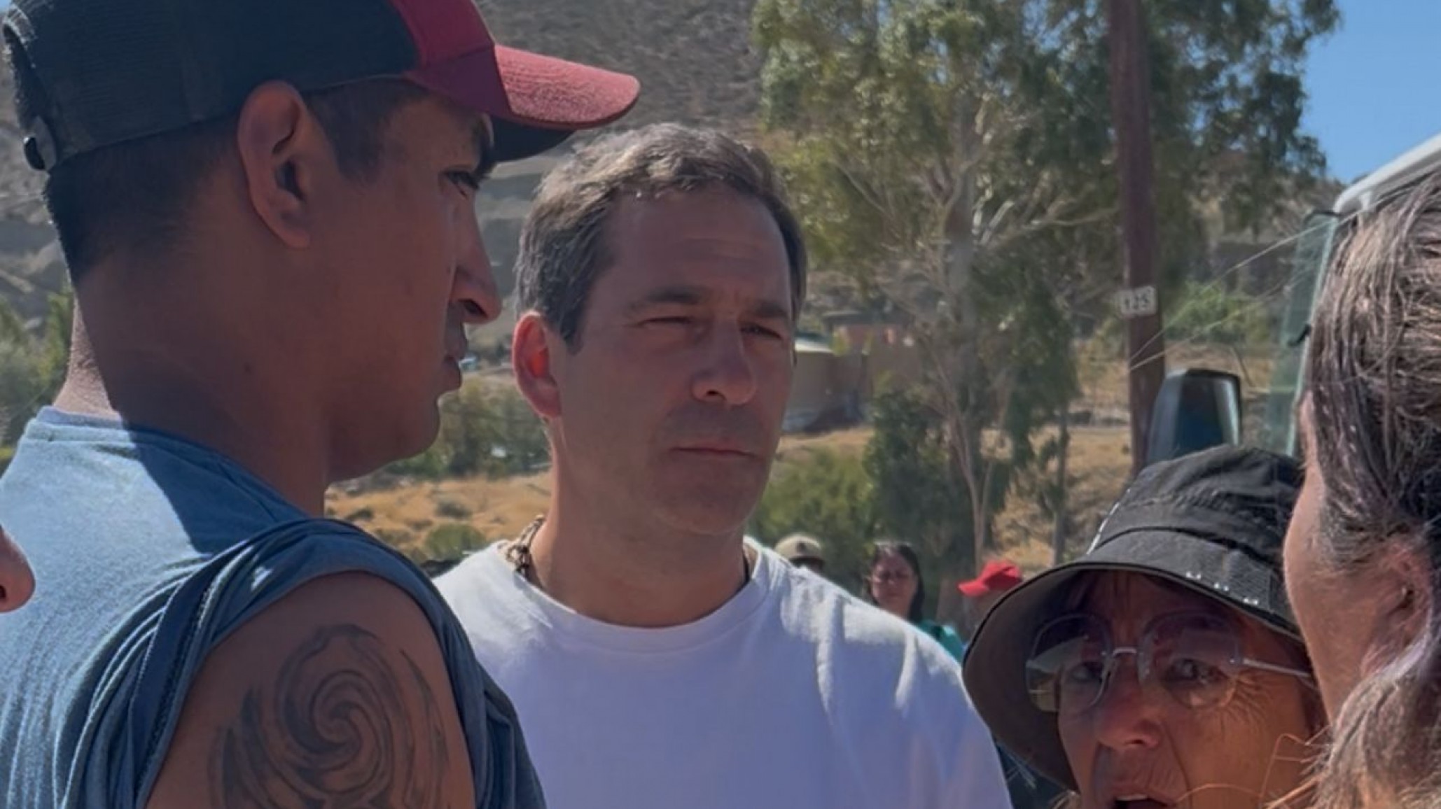 Luque en Diputados y Linares en el Senado, presentaron un proyecto de ley para declarar zona de Emergencia Nacional a los barrios afectados por el desplazamiento del Cerro Hermitte