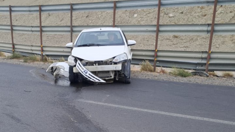 Accidente en Comodoro: un auto derrapó en la Ruta 3