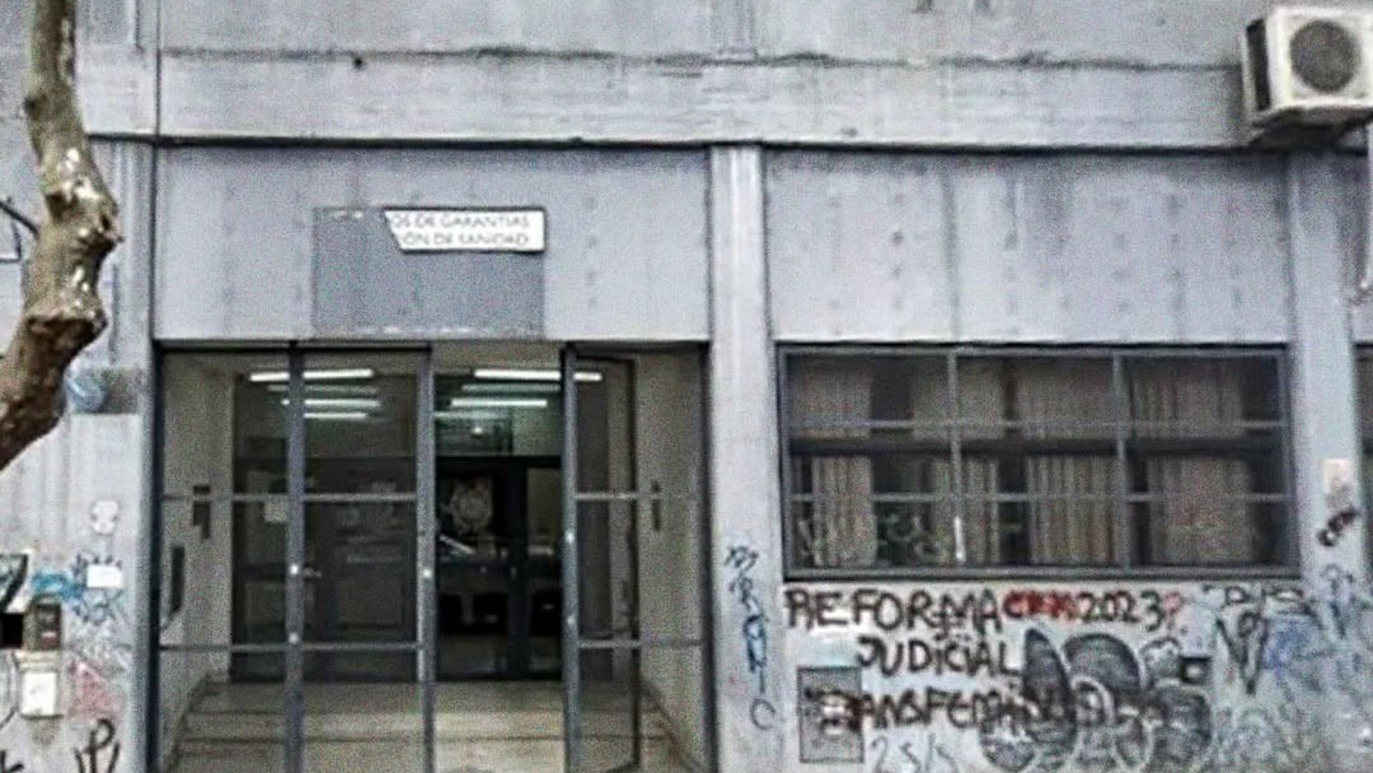 Jueces advierten por falta de seguridad tras el ataque a un magistrado: "El condicionamiento para decidir es muy grande"