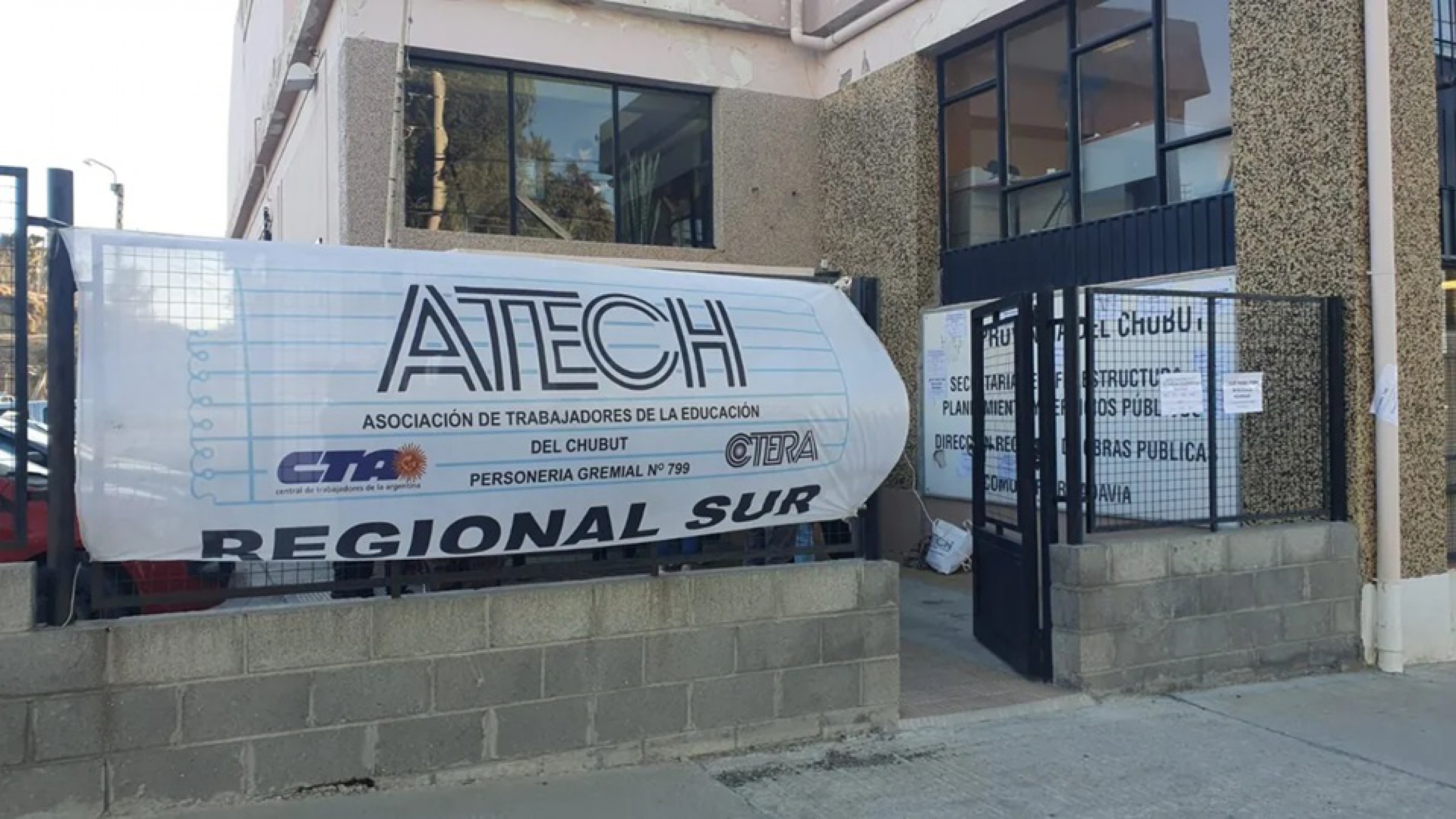 Atech Zona Sur advierte por congelamiento salarial y alertó por el inicio de clases: "El gobierno no convoca paritarias"