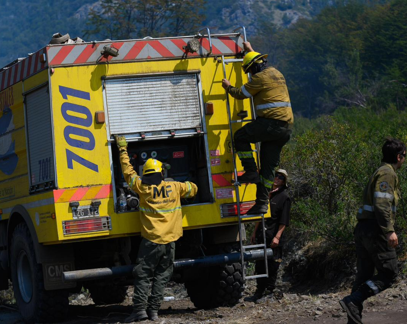 Declararon "contenido" el incendio en el Parque Nacional Los Alerces tras más de un mes de combate