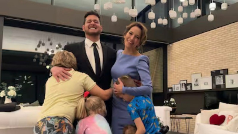 Así viven Luisana Lopilato y Michael Bublé en Canadá: una mansión con pista de hockey y pileta climatizada