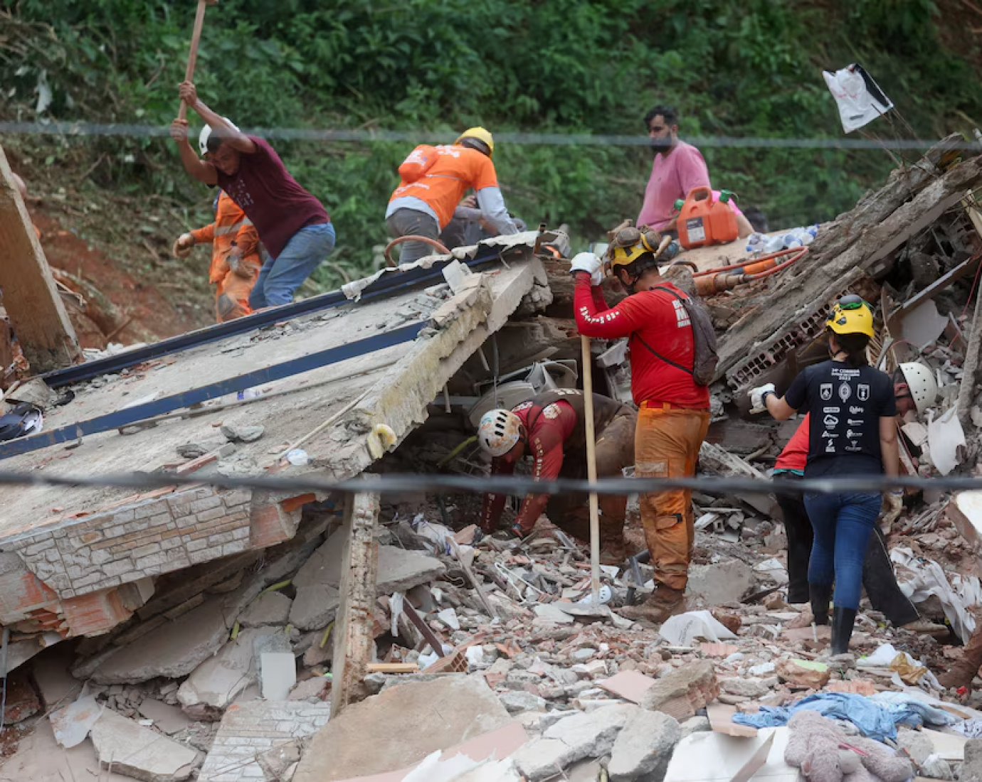 Tragedia en Brasil: al menos 28 muertos por lluvias históricas