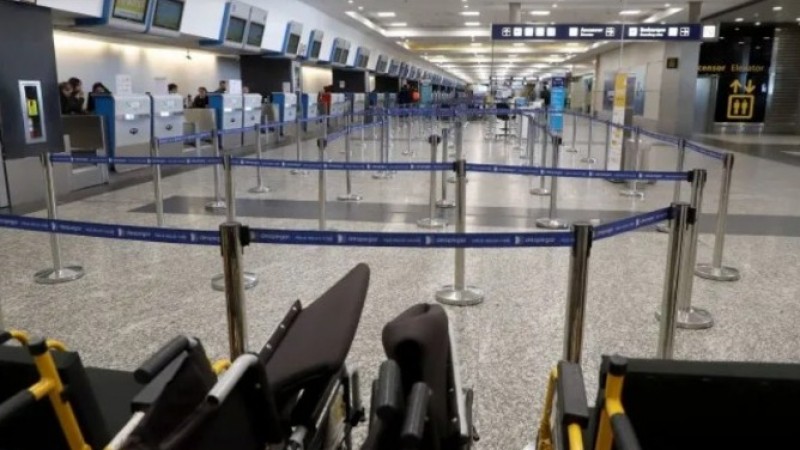 Se levantó el paro de controladores aéreos y los vuelos operarán con normalidad en todo el país