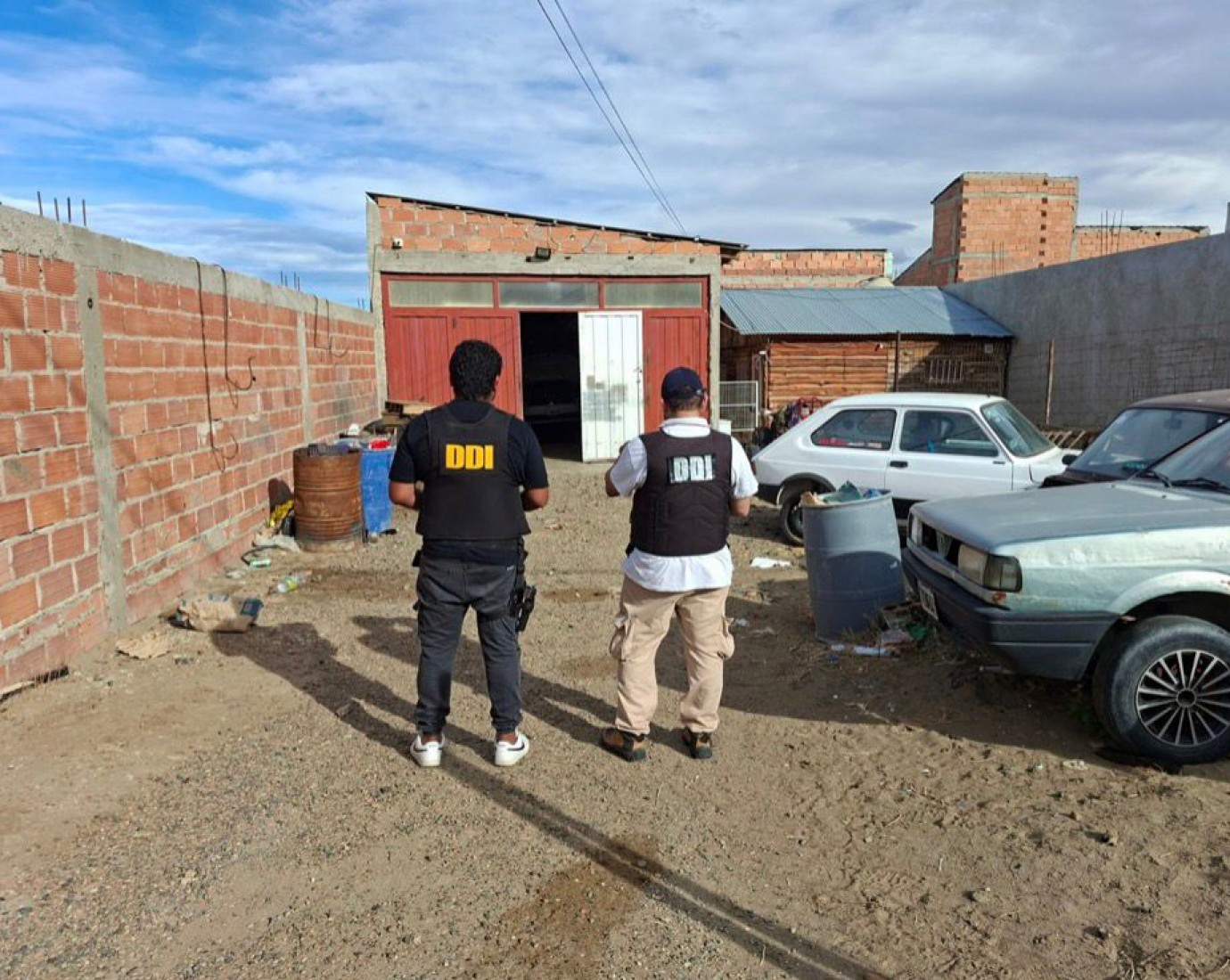 Amplio operativo en Caleta Olivia: 24 allanamientos y secuestro de motos y cannabis