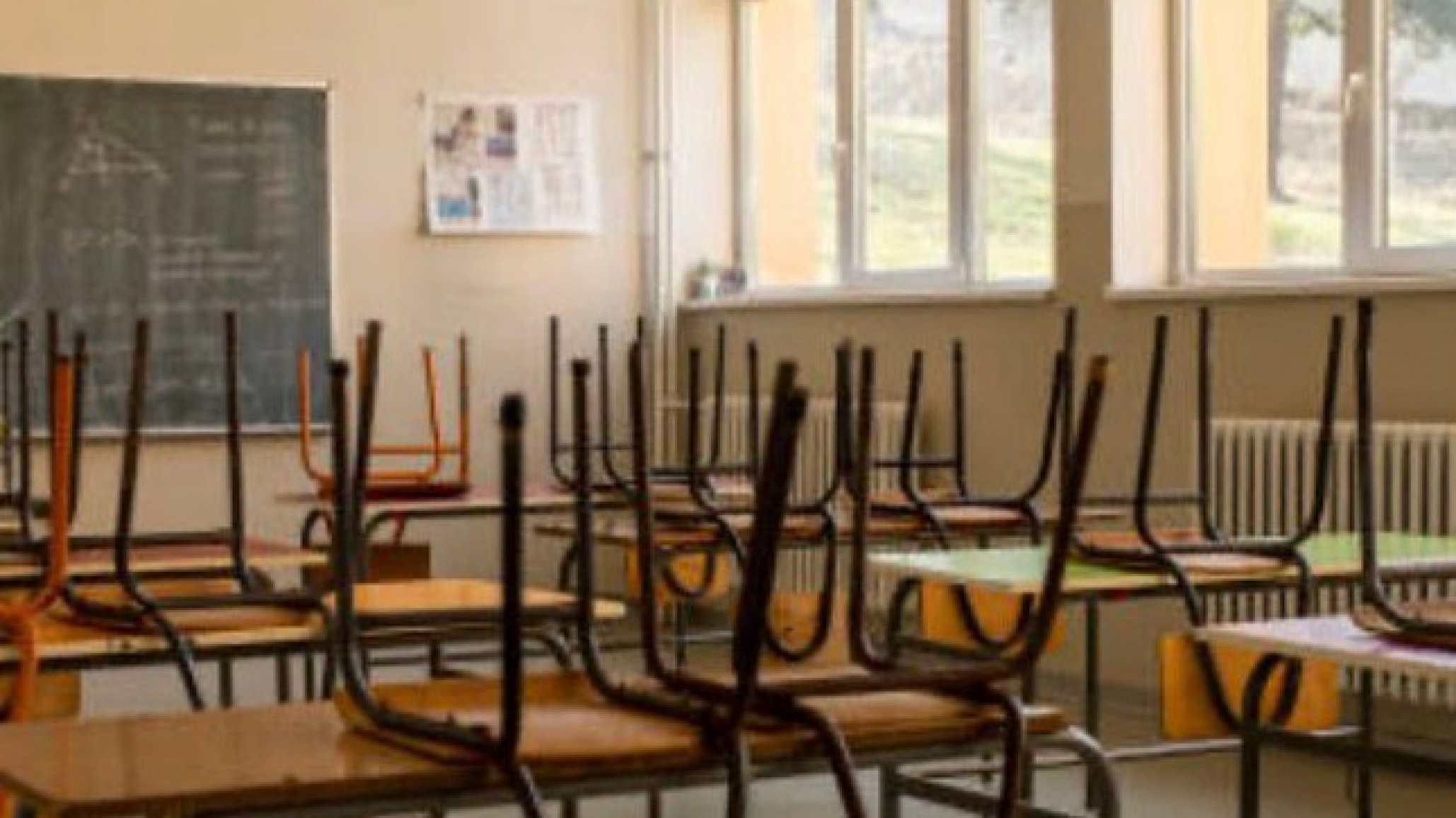 Docentes de Chubut van al paro: el salario no llega a la mitad de la canasta básica y la pobreza alcanzó a la docencia