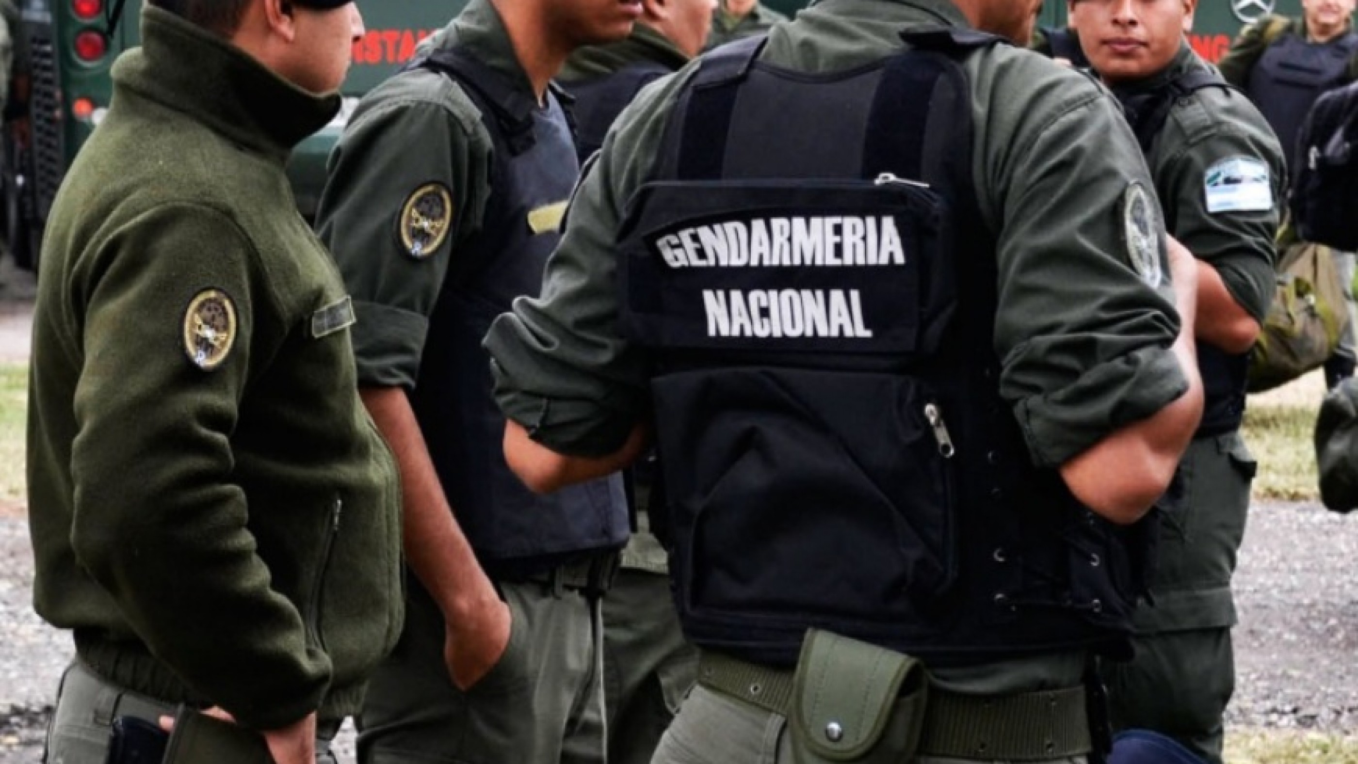 Chubut: atacó a su pareja y le arrojó un encendedor frente a gendarmes